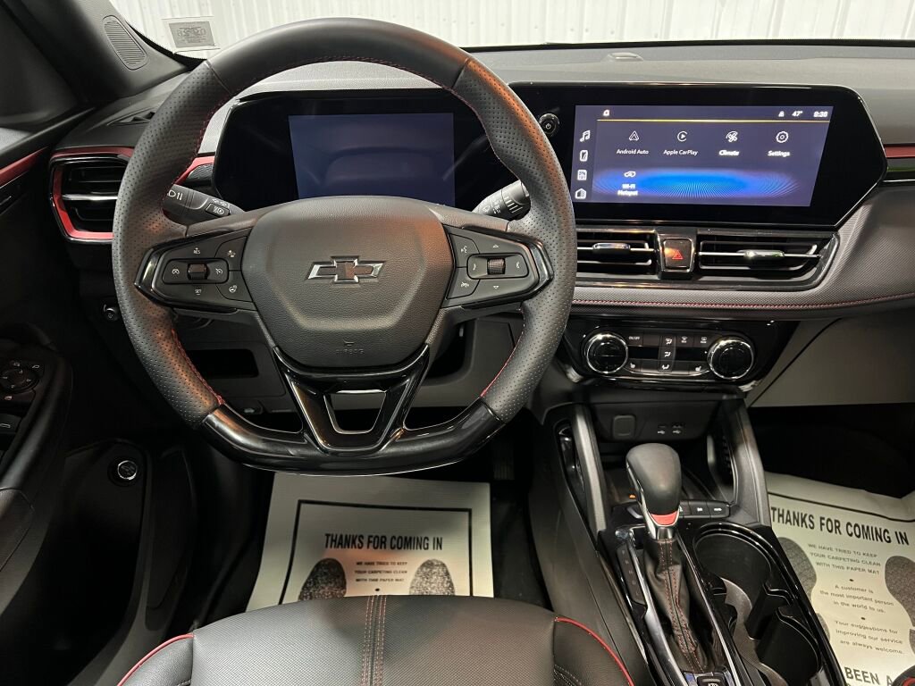 Used 2025 Chevrolet TrailBlazer RS w/ Convenience Package image 4