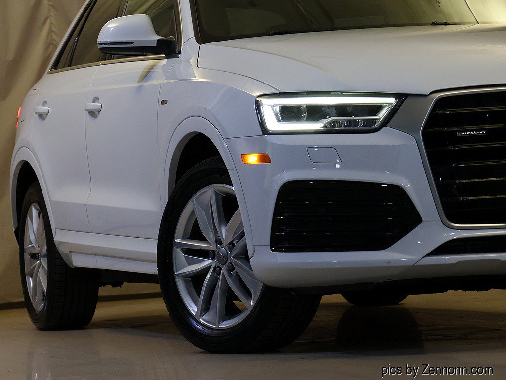 Used 2018 Audi Q3 2.0T Premium Plus w/ Premium Plus Package AWD/4WD image 4