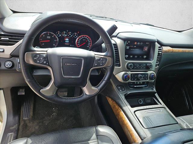 Used 2015 GMC Yukon Denali w/ Touring Package AWD/4WD image 15