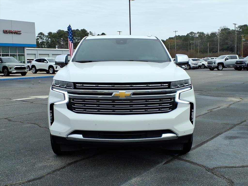 Used 2023 Chevrolet Suburban Premier image 2