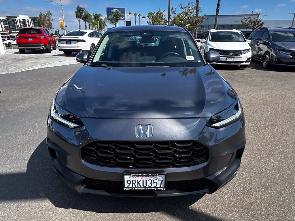 Certified 2025 Honda HR-V LX image 3