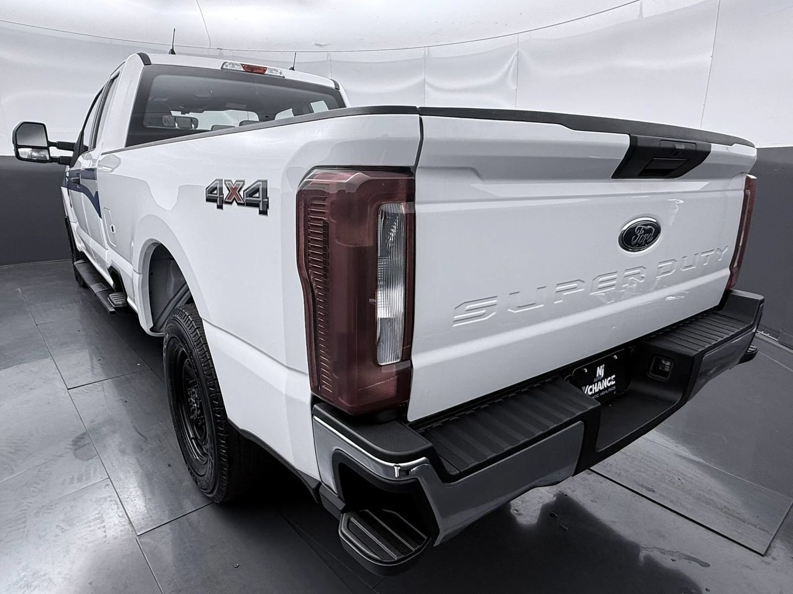 Used 2017 Ford F250 XL w/ Power Equipment Group RWD image 6