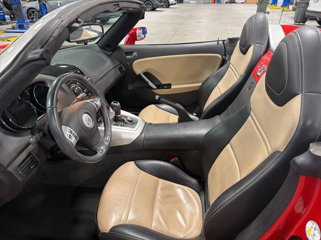 Used 2007 Saturn Sky w/ Premium Trim Pkg RWD image 23