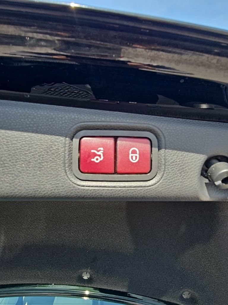 Used 2019 Mercedes-Benz E 300 w/ Premium 1 Package image 25