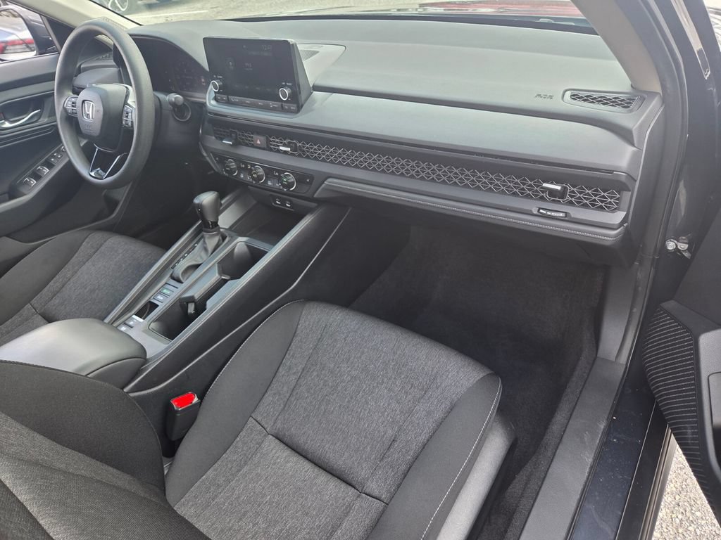 Certified 2024 Honda Accord EX image 18