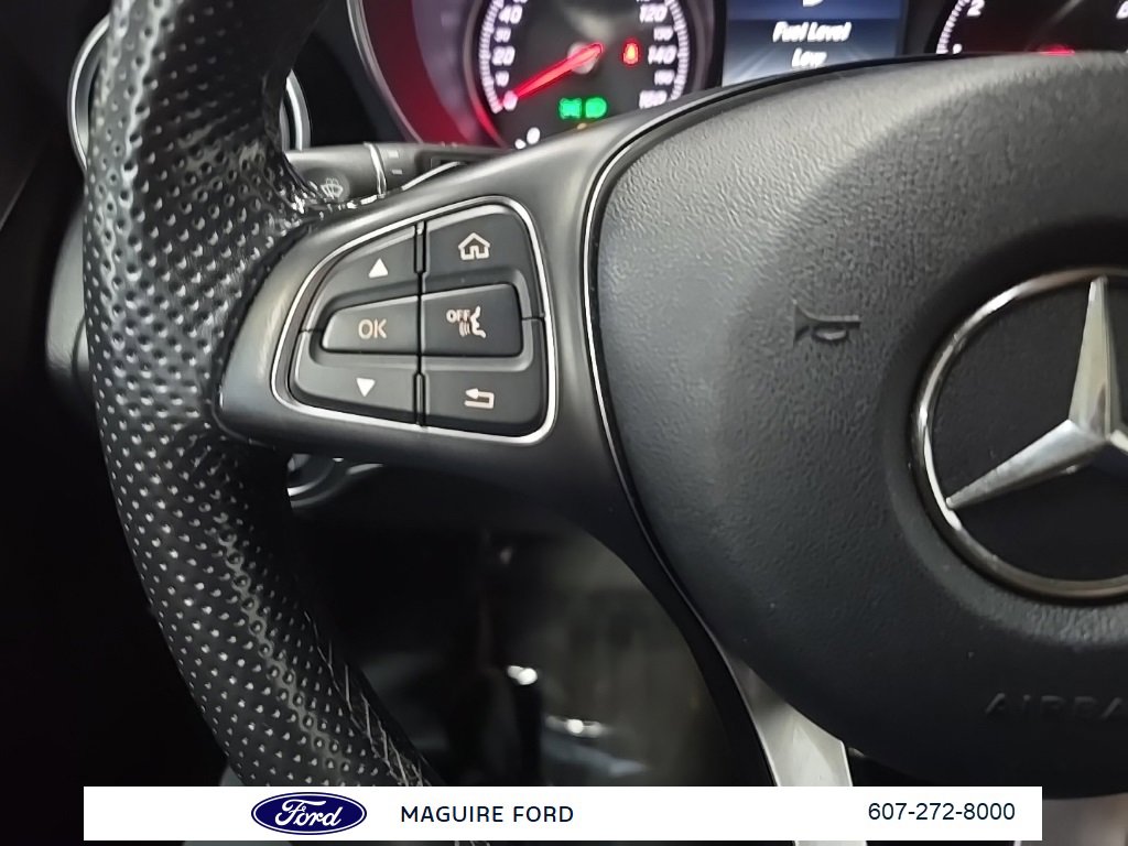 Used 2019 Mercedes-Benz GLC 300 4MATIC image 24