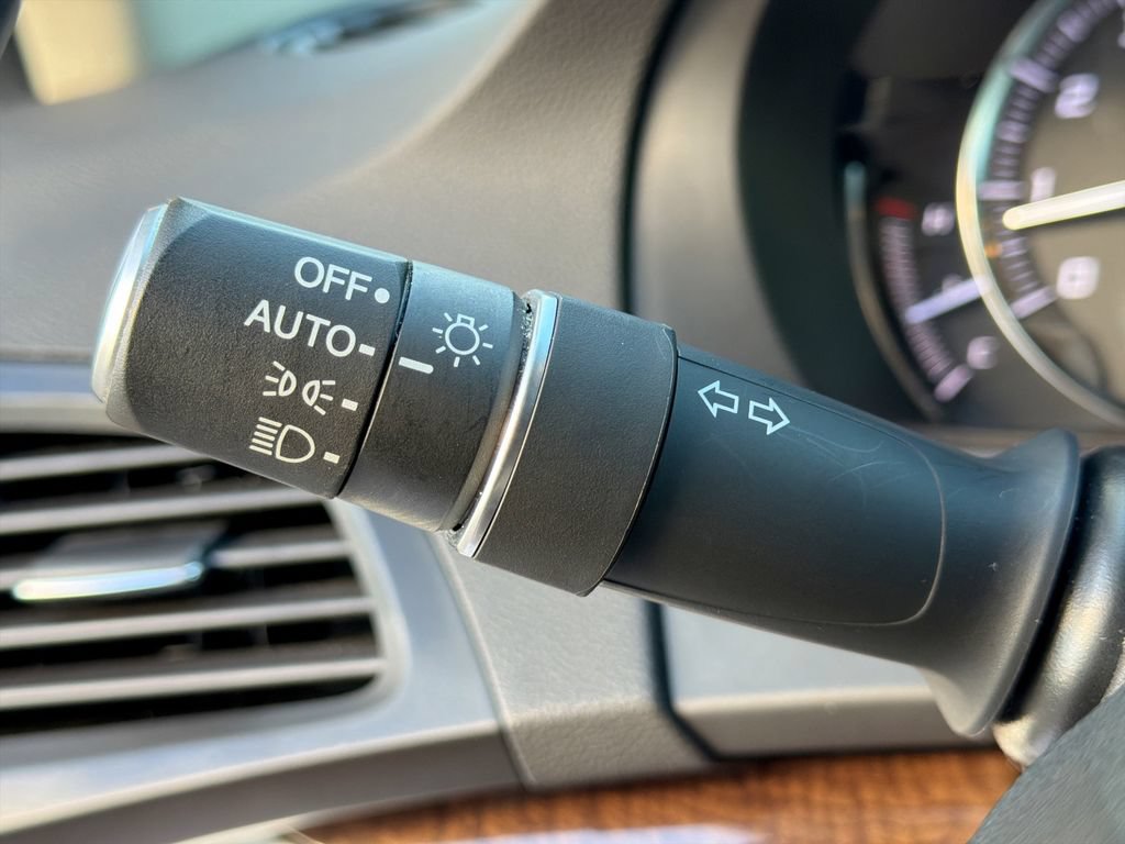 Used 2020 Acura MDX FWD image 28