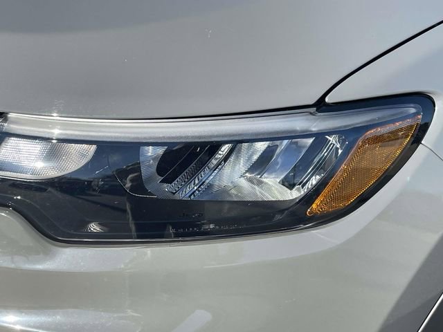 Used 2023 Jeep Compass Sport image 13