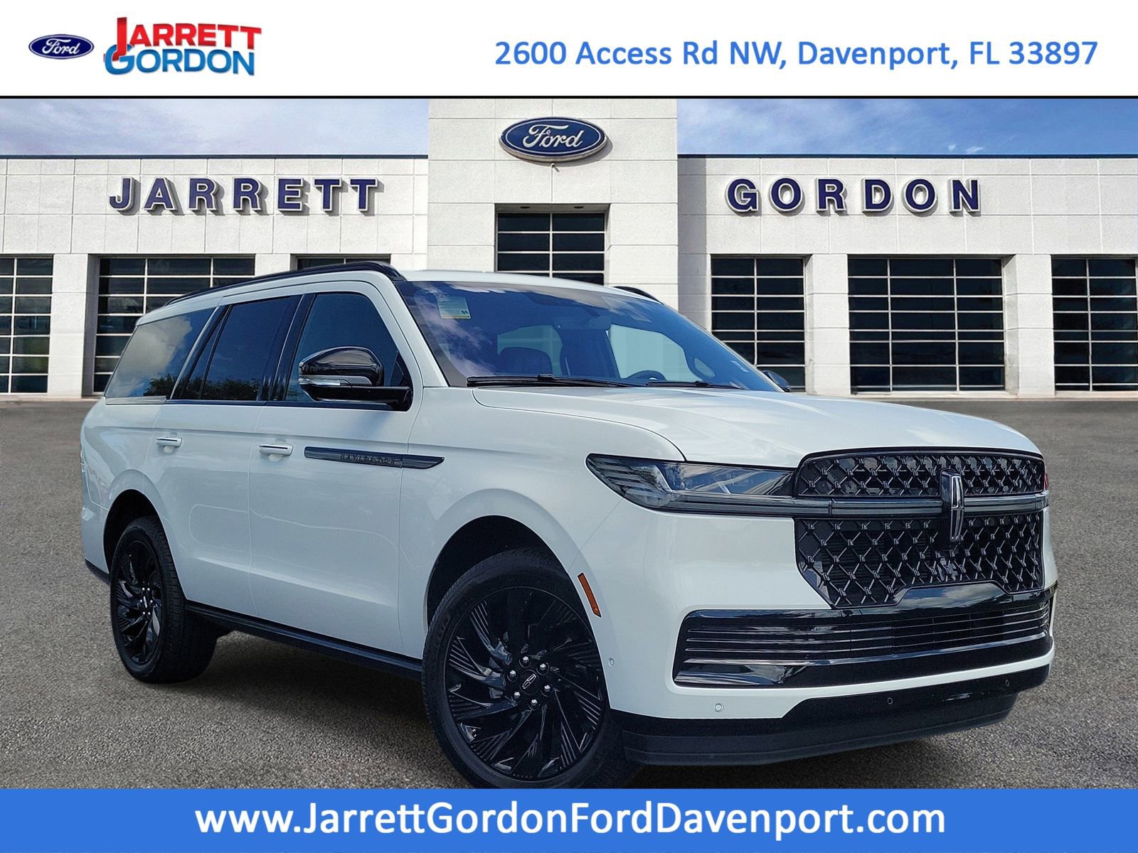 Used 2025 Lincoln Navigator Reserve w/ Jet Appearance Package