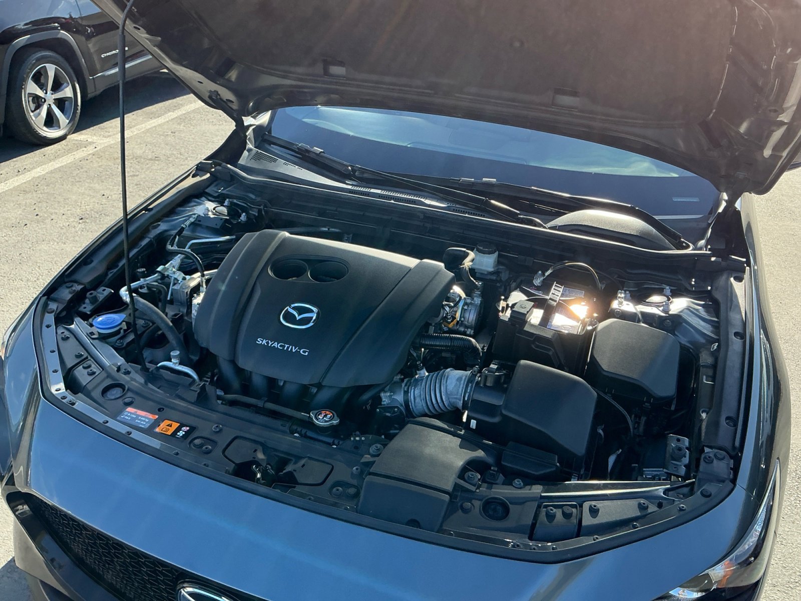 Used 2020 MAZDA MAZDA3 Hatchback w/ Preferred Package FWD image 23