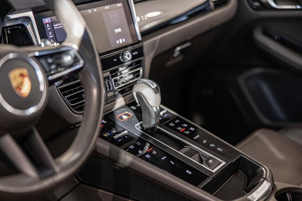 Used 2022 Porsche Macan S image 22