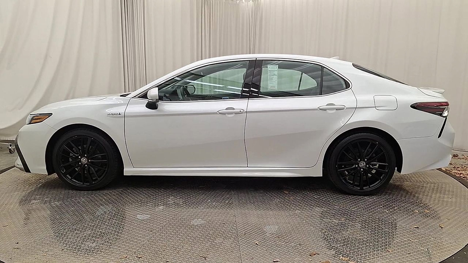 Certified 2021 Toyota Camry XSE w/ Navigation Upgrade Package image 8