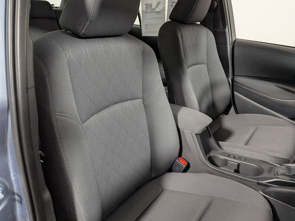 Used 2025 Toyota Corolla LE image 21