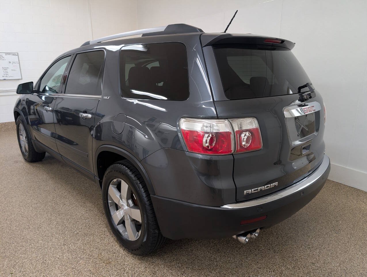 Used 2011 GMC Acadia SLT AWD/4WD image 3