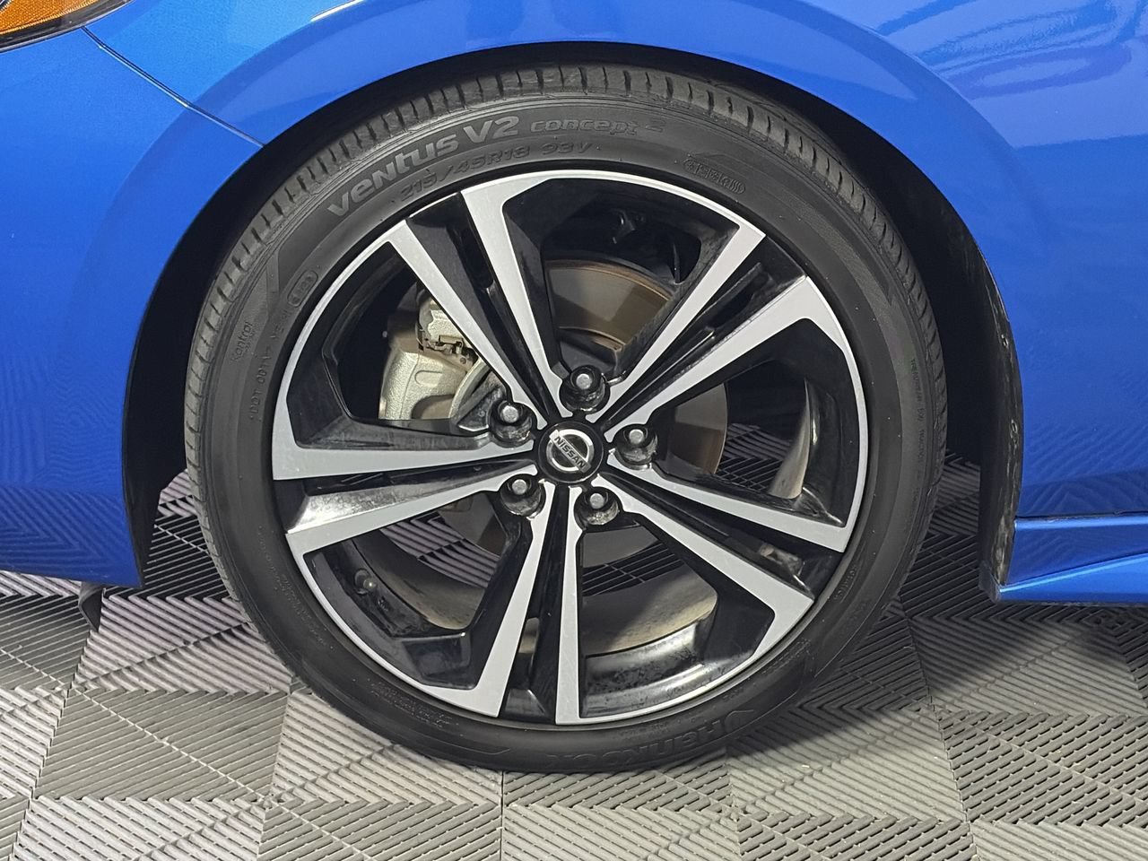 Used 2022 Nissan Sentra SR FWD image 9