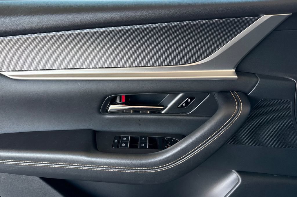 Used 2025 MAZDA CX-90 3.3 Turbo w/ Preferred Package image 16