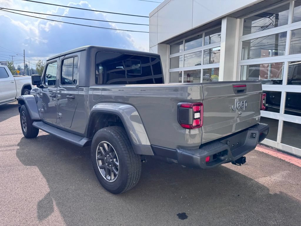 Used 2021 Jeep Gladiator Overland AWD/4WD image 3