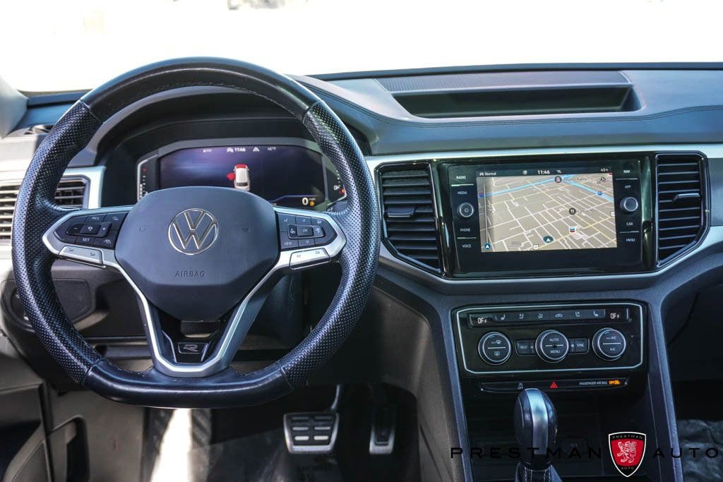 Used 2022 Volkswagen Atlas SEL Premium image 2