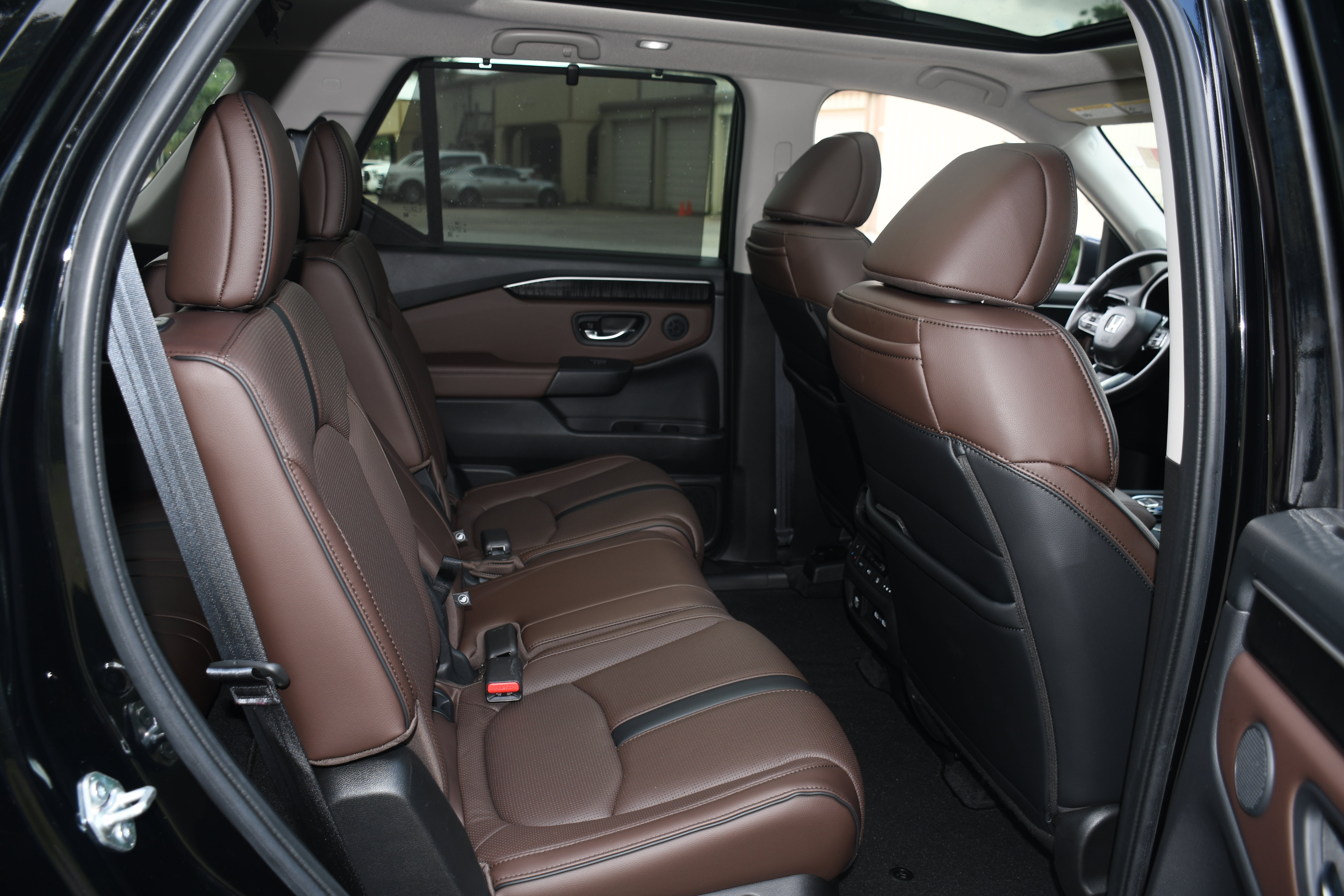Used 2023 Honda Pilot Elite image 21