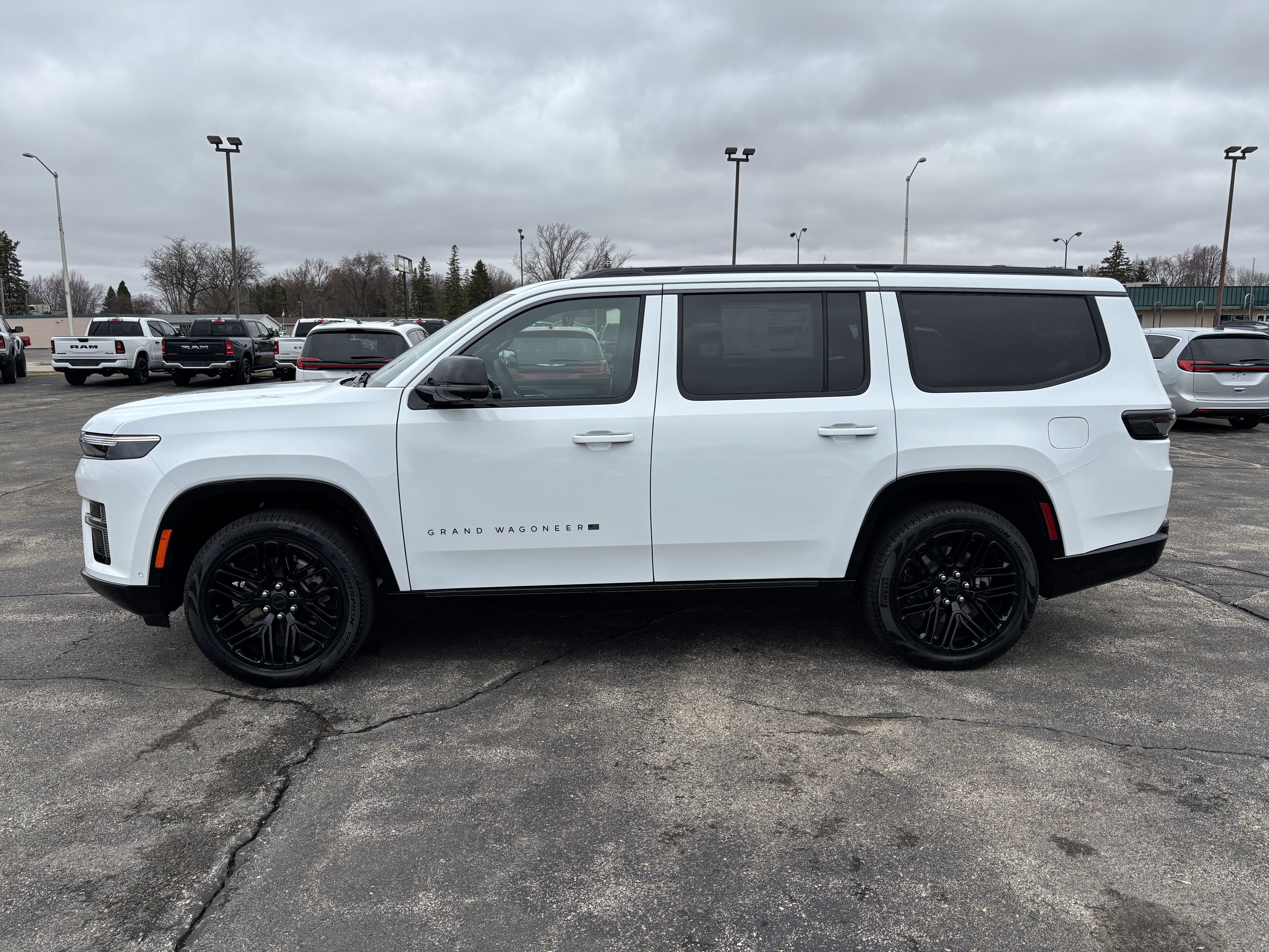 New 2026 Jeep Grand Wagoneer Limited image 2