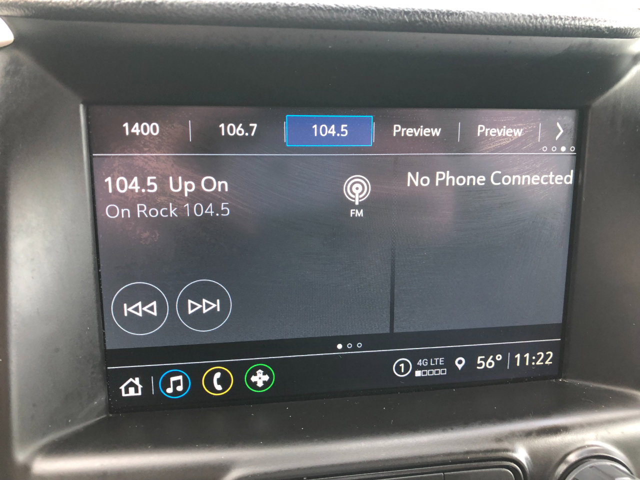 Used 2024 GMC Terrain SLT image 17