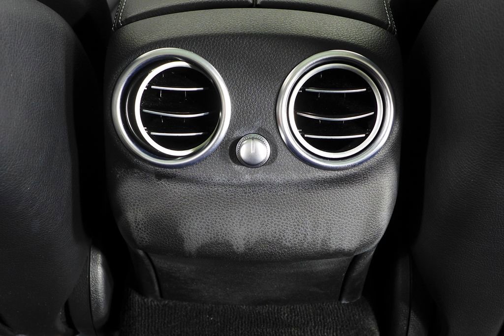 Used 2016 Mercedes-Benz C 300 Sedan image 23