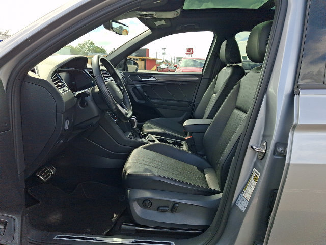 Used 2022 Volkswagen Tiguan SE R-Line AWD/4WD image 14