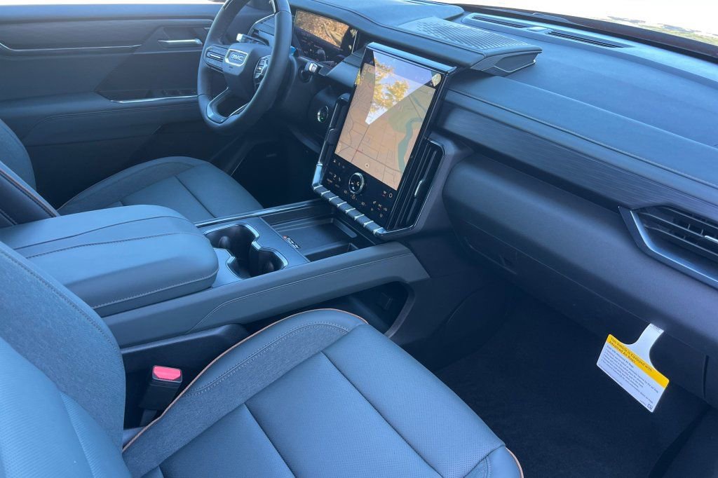 New 2026 GMC Acadia AT4 w/ Super Cruise Package image 14