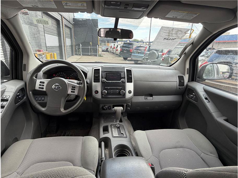 Used 2018 Nissan Frontier SV AWD/4WD image 8