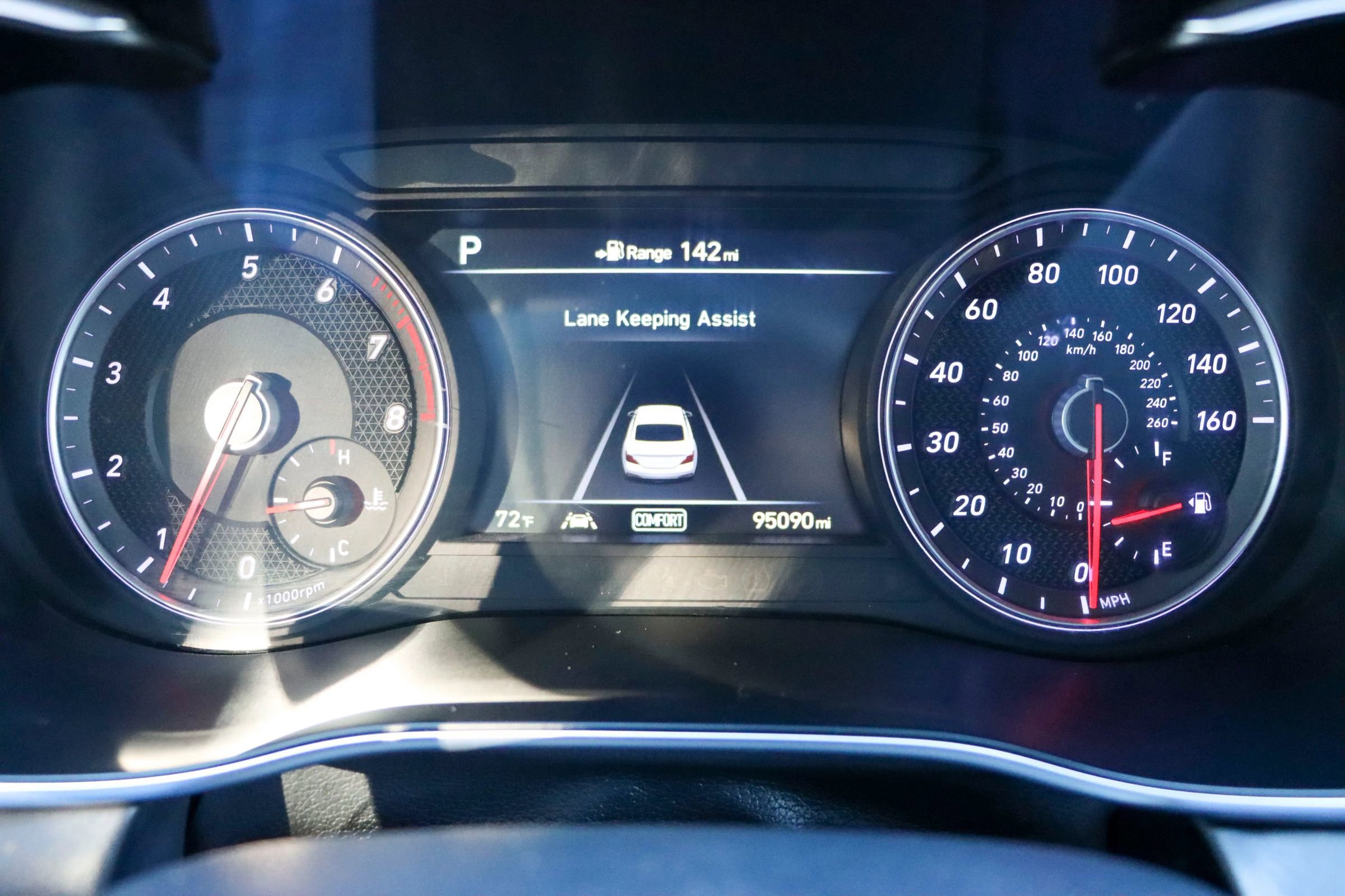 Used 2019 Genesis G70 2.0T Advanced image 30