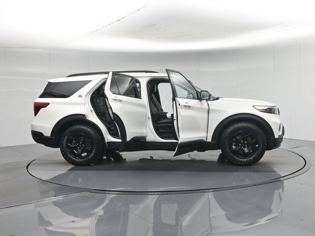 Certified 2023 Ford Explorer Timberline w/ Timberline Technology Package AWD/4WD image 5