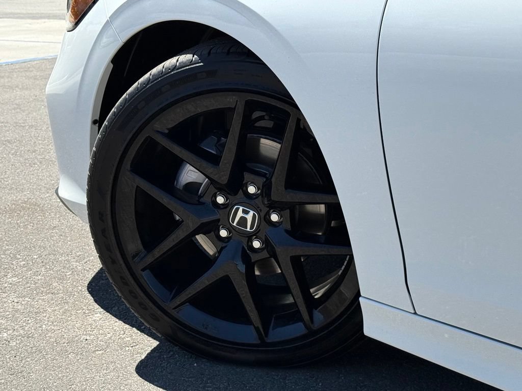 Used 2025 Honda Civic Sport image 17