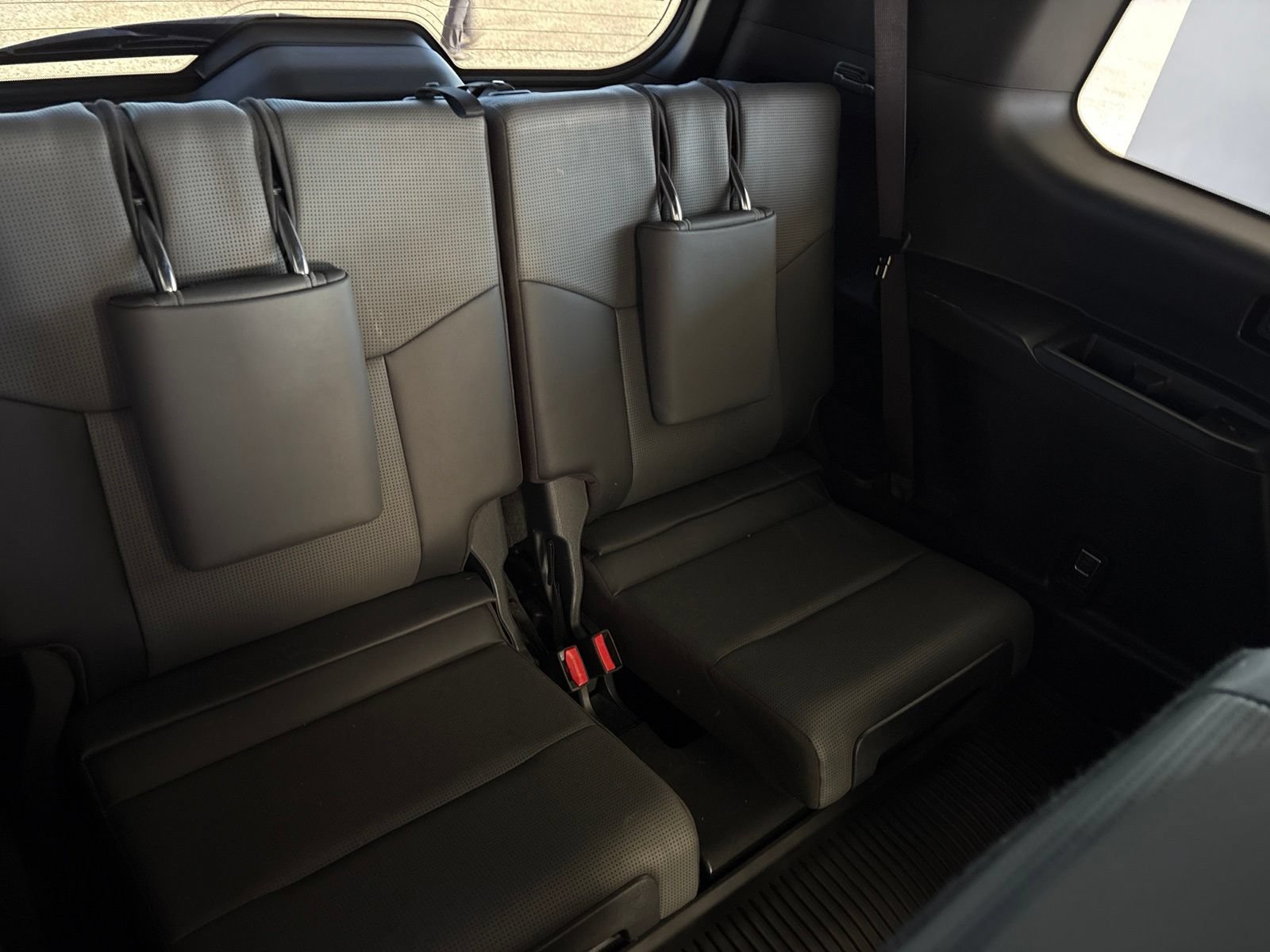 Used 2024 Lexus GX 550 w/ Accessory Package (2T) AWD/4WD image 23