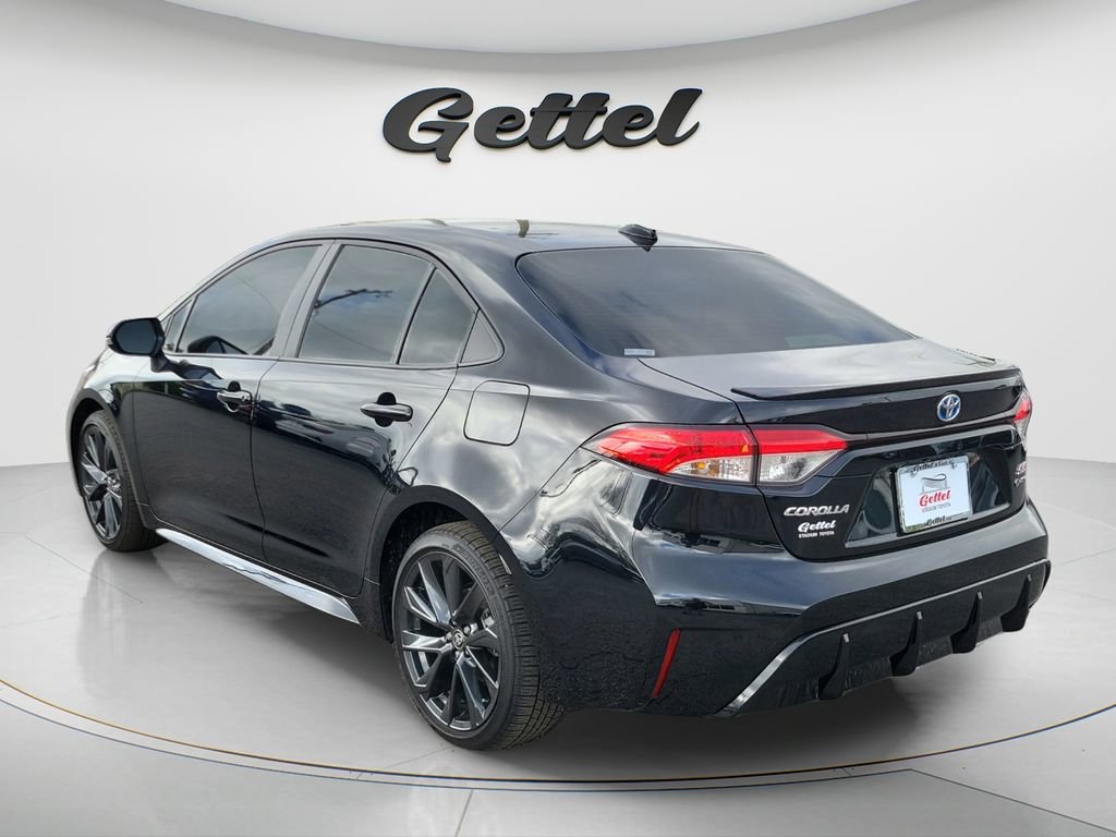 Used 2025 Toyota Corolla SE image 14