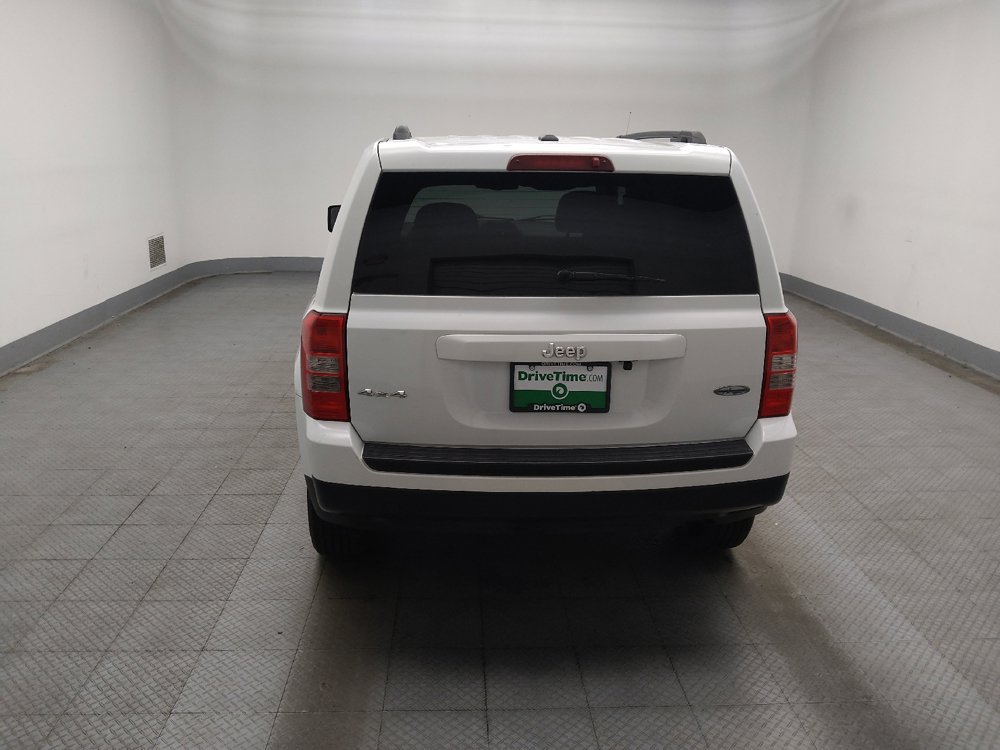 Used 2015 Jeep Patriot High Altitude AWD/4WD image 6