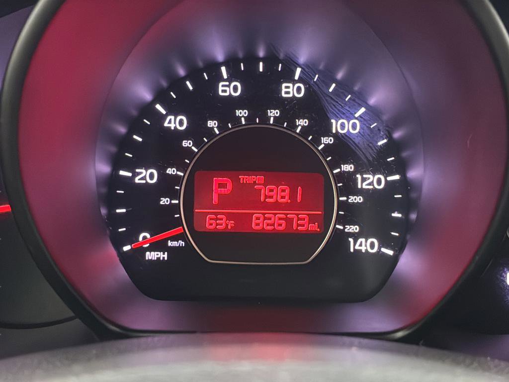 Used 2016 Kia Soul ! FWD image 24