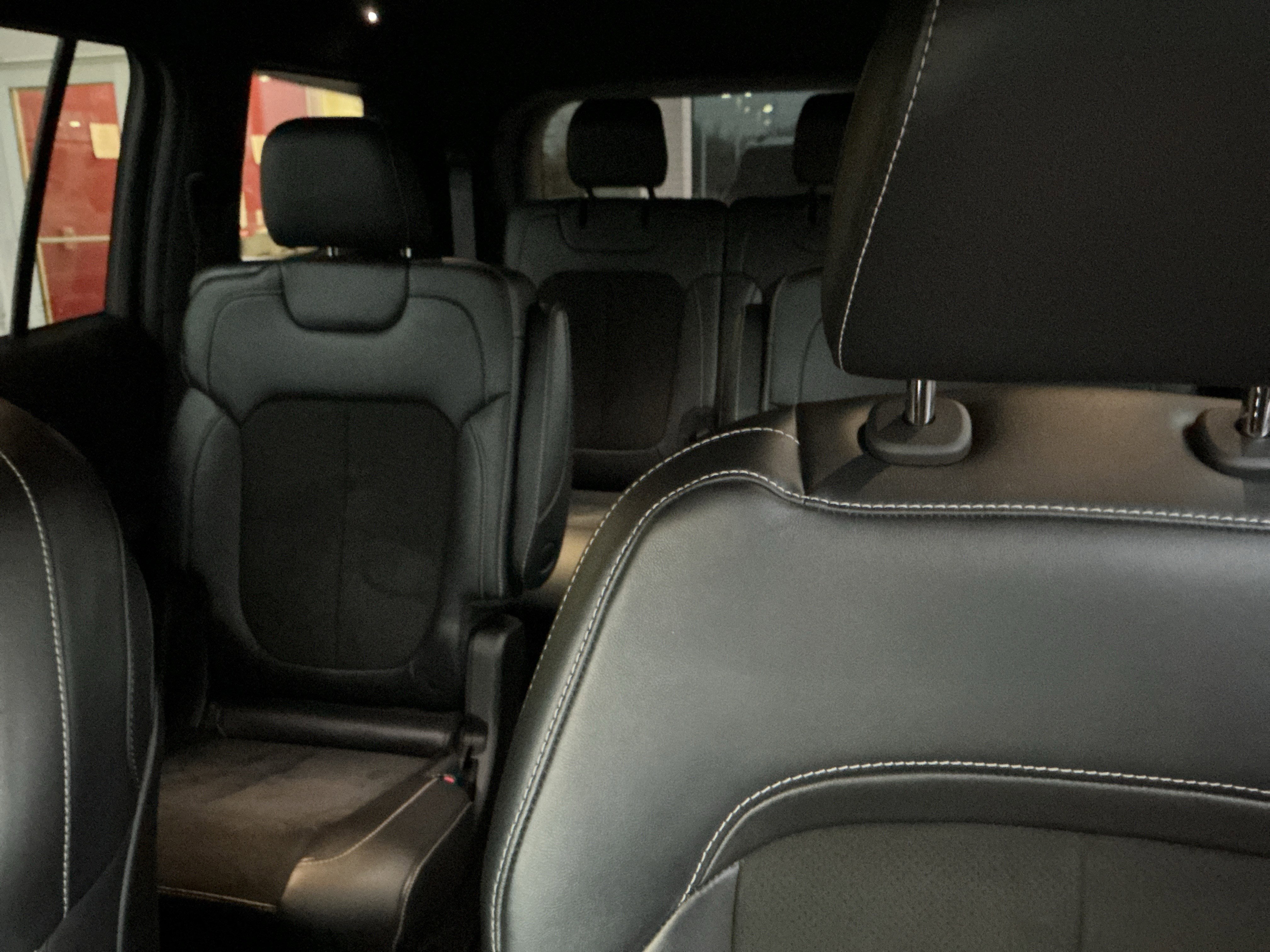 Used 2022 Jeep Grand Cherokee L Laredo image 29