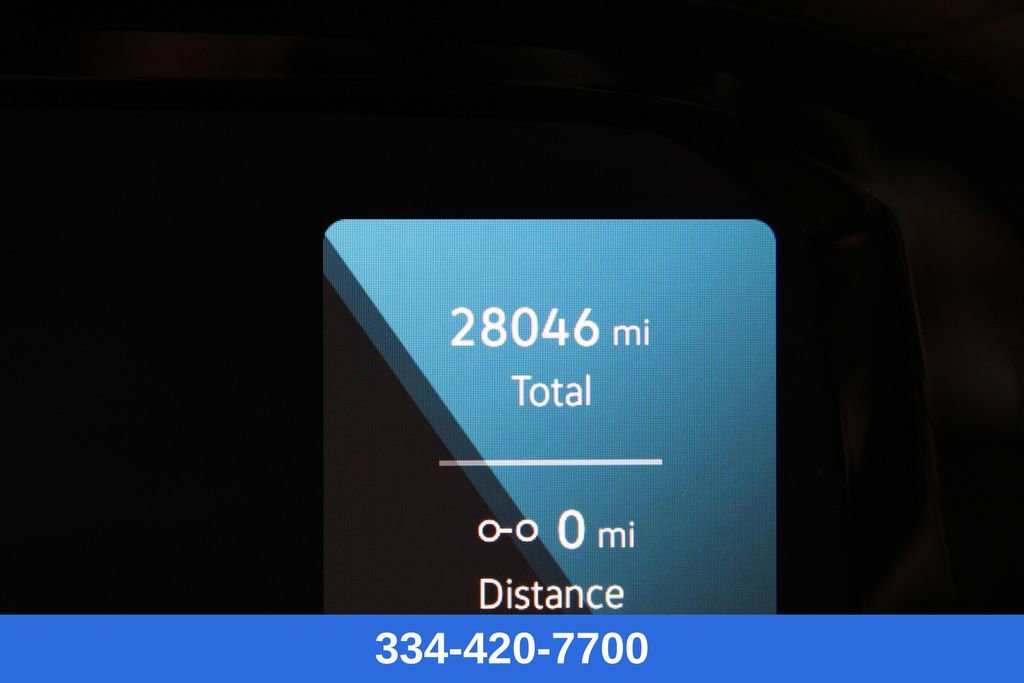 Certified 2025 Volkswagen Atlas SE image 10