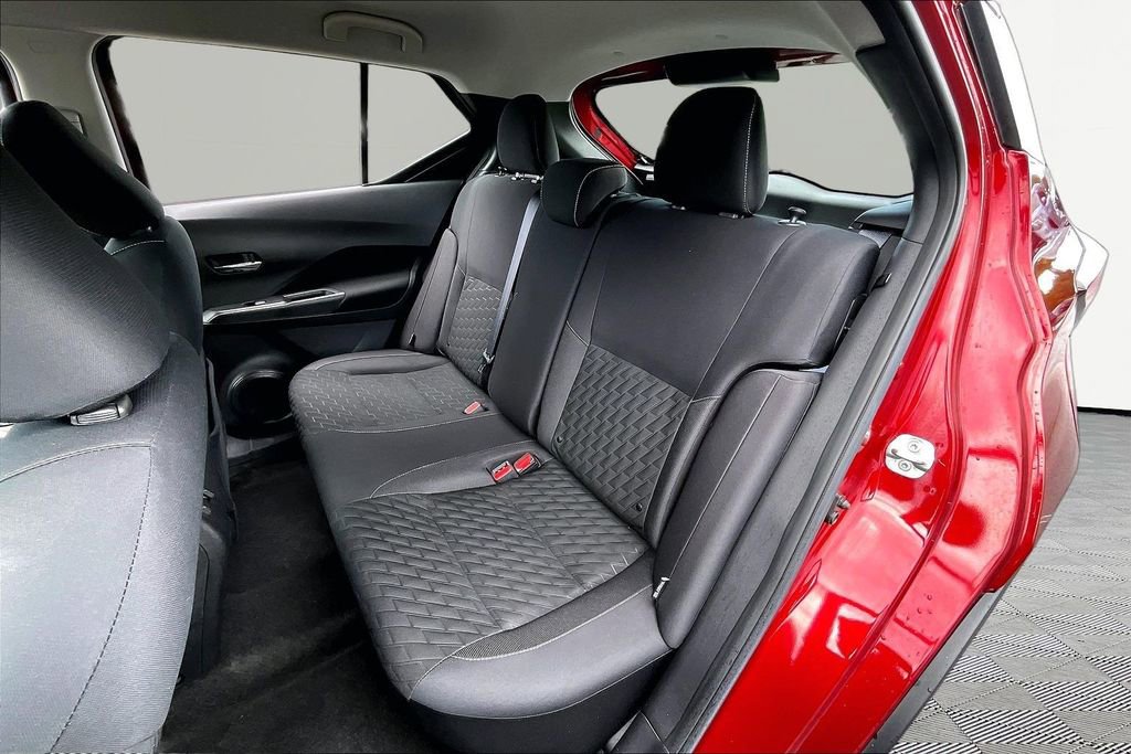Used 2022 Nissan Kicks SV FWD image 18