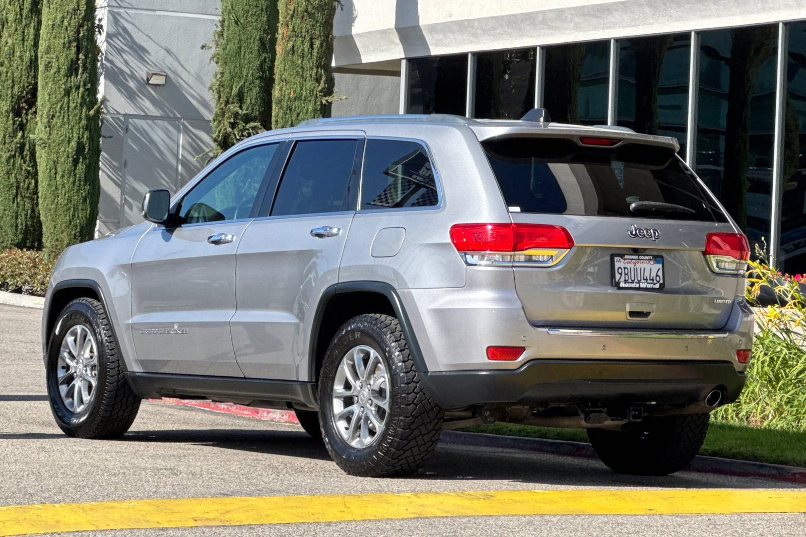 Used 2016 Jeep Grand Cherokee Limited RWD image 6