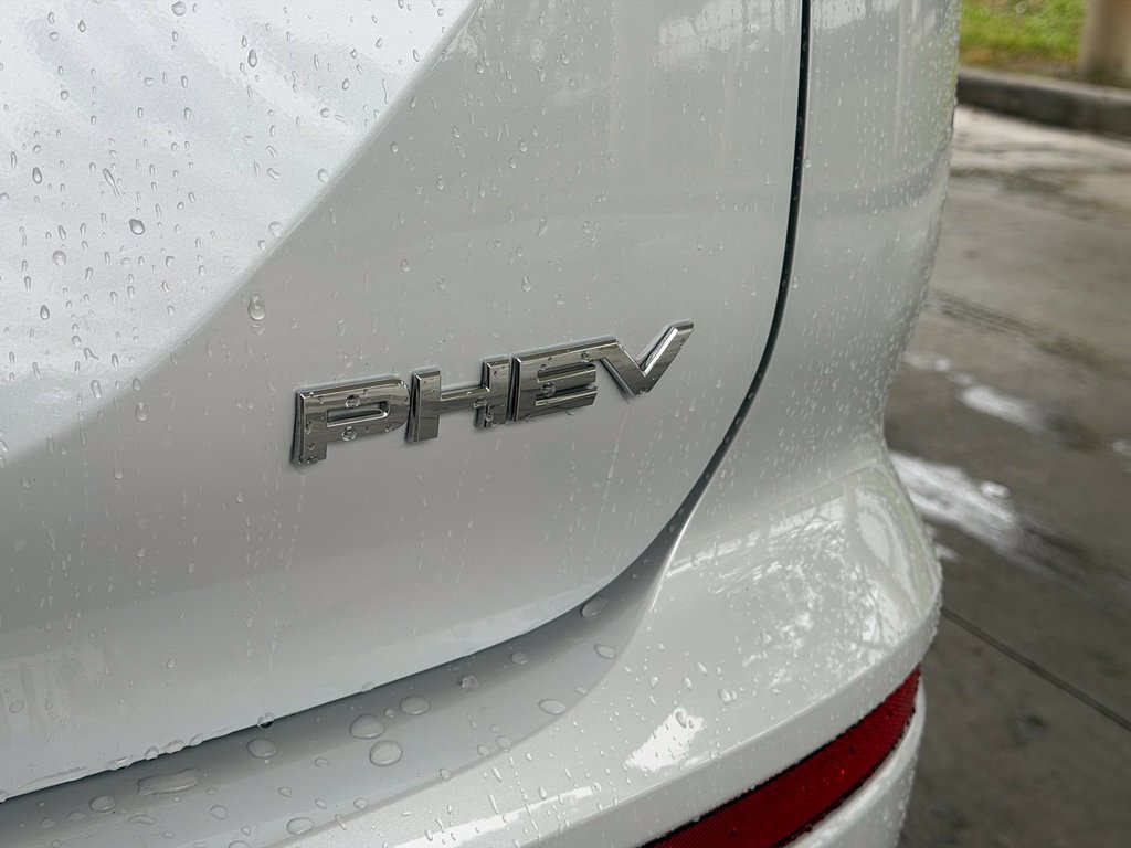 Used 2023 Mitsubishi Outlander 4WD Plug-In Hybrid image 20