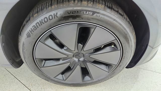 Used 2025 Tesla Model 3 Long Range image 56