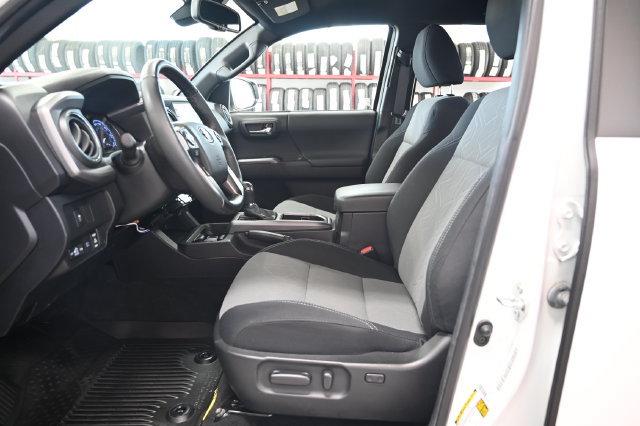 Used 2023 Toyota Tacoma TRD Off-Road AWD/4WD image 11