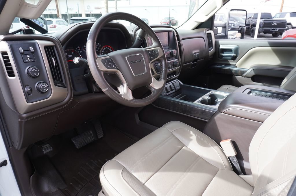 Used 2016 GMC Sierra 3500 Denali w/ Duramax Plus Package image 17