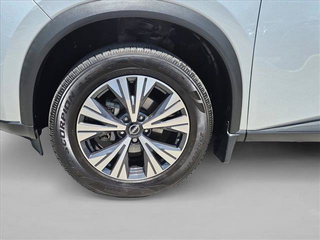 Used 2022 Nissan Rogue SV FWD image 23