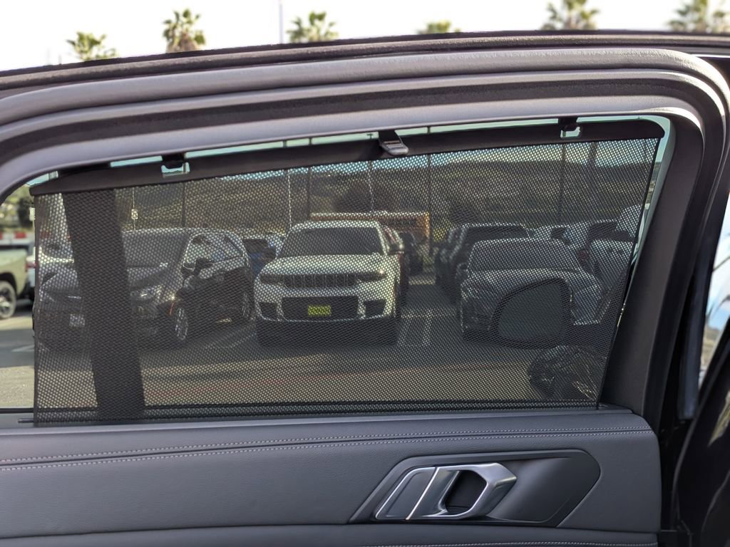 Used 2023 BMW X6 xDrive40i w/ M Sport Package image 35