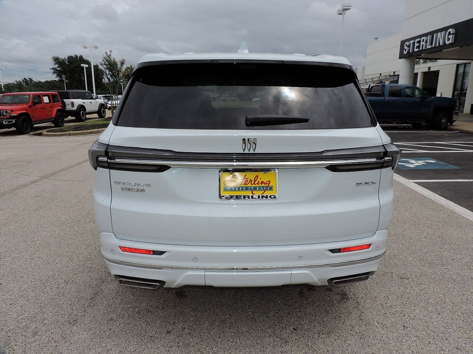 New 2026 Buick Enclave Avenir w/ Super Cruise Package FWD image 6