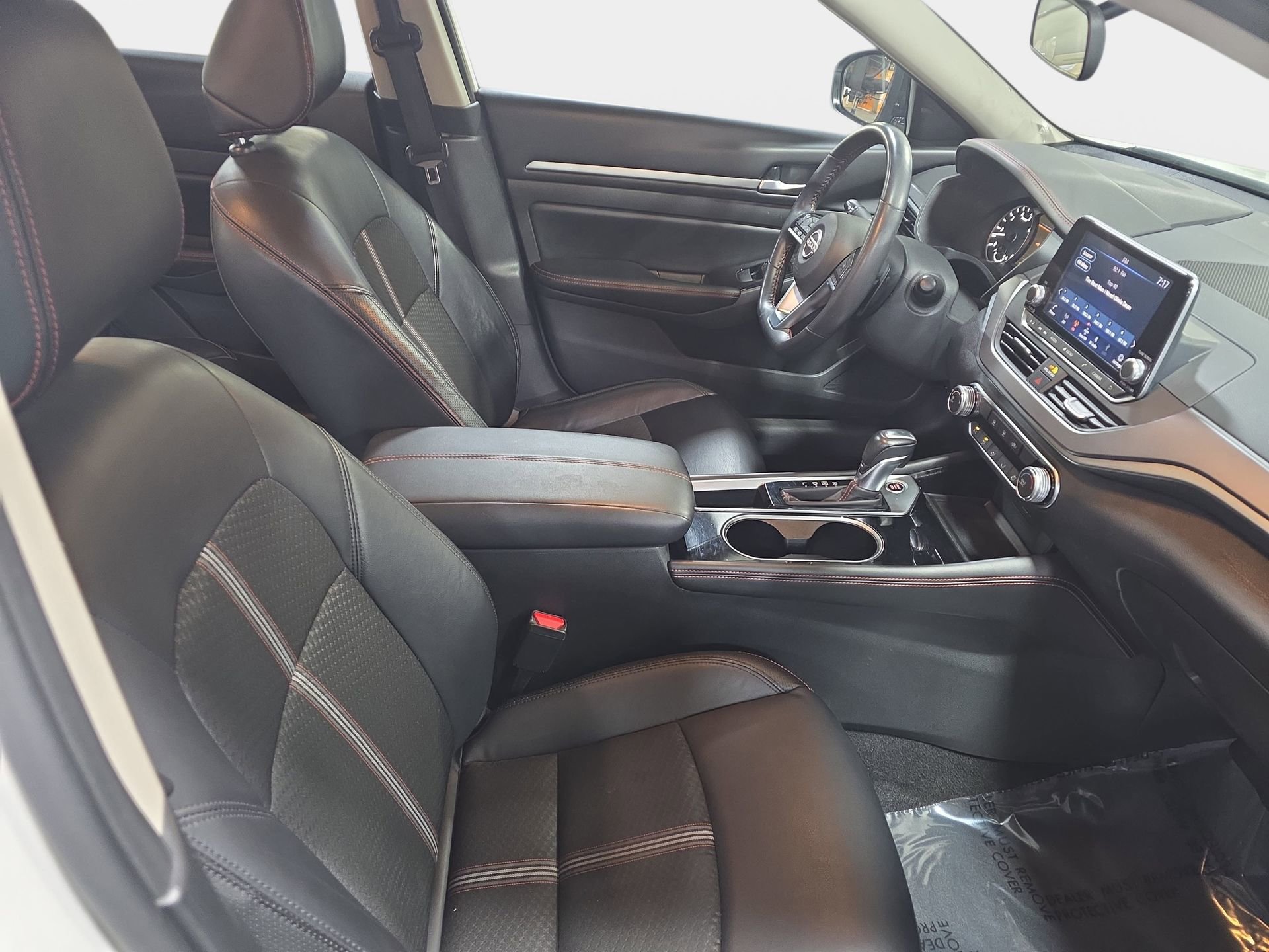Used 2024 Nissan Altima 2.5 SR image 10