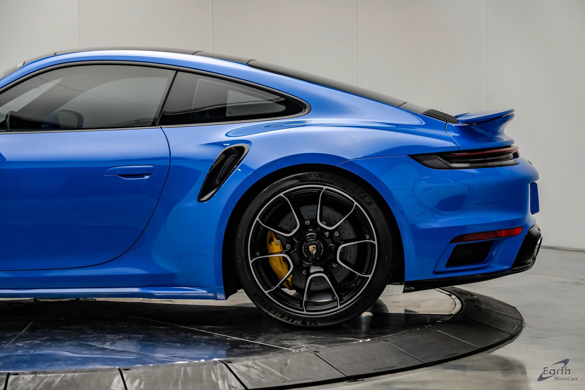 Used 2022 Porsche 911 Turbo S image 10