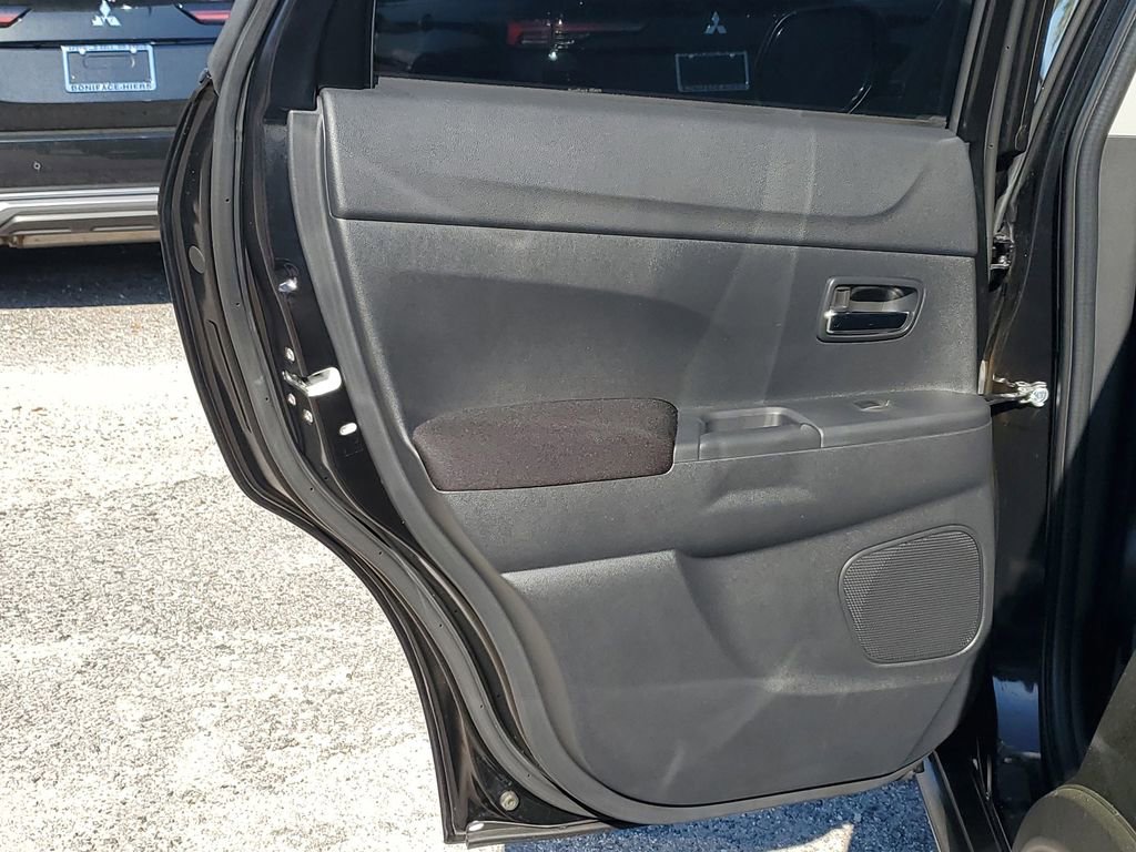 Used 2025 Mitsubishi Outlander Sport ES image 12